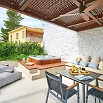 Vista Del Porto Luxury Apartment *